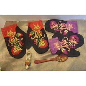 Asian Lot Of Mittens, Painted Spoon And Porcelain Shoe